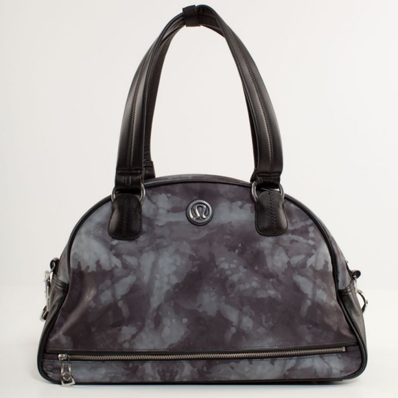 lululemon athletica Handbags - Lululemon Athletica Still Groovy Gym Bag